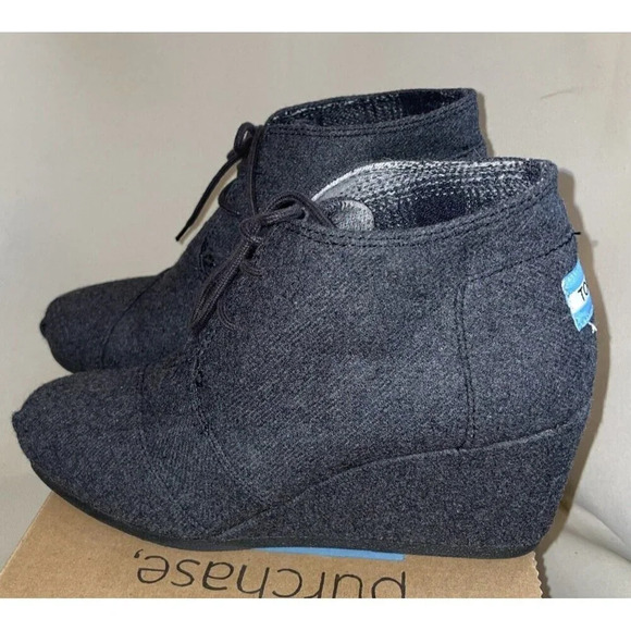 TOMS Desert Wedge Grey Wool Women's Size 8.5 Ankle Boots Lace Up BOX Winter - Picture 5 of 6